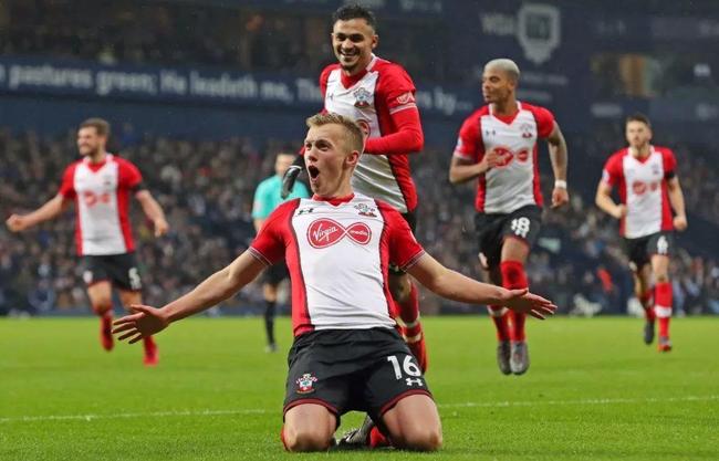 本泽马评选历史最佳阵容：（本泽马公布心目中历史最佳阵容）