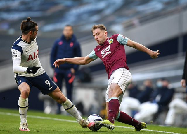 谌贻琴出席国家足球青训中心揭牌仪式（谌贻琴出席国家足球青训中心揭牌活动）