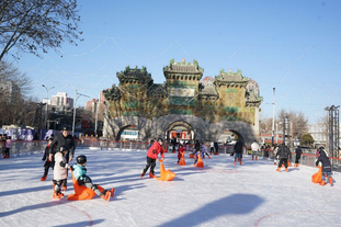 不相伯仲！米兰与那不勒斯近4次交手2胜2负（难分高下：米兰与那不勒斯近4次对决各取两胜）