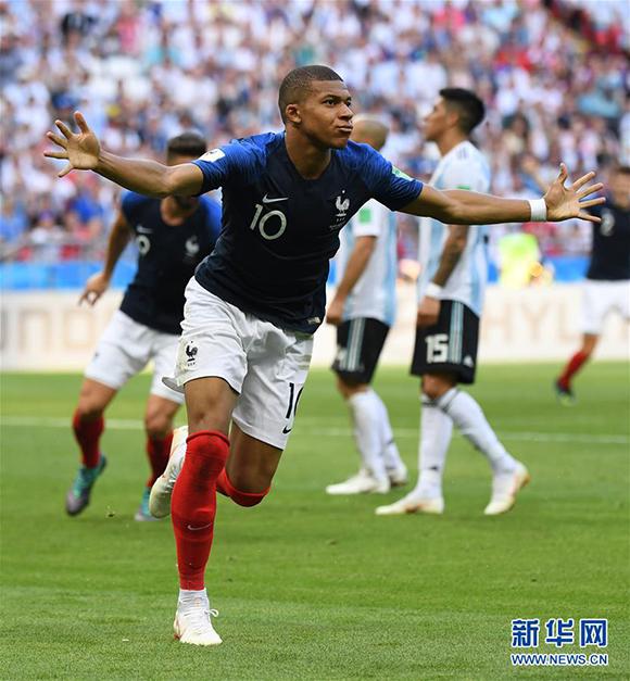 国米vs科莫：劳塔罗搭档小图拉姆，恩里克、巴雷拉出战（国米迎战科莫：劳塔罗联手小图拉姆，恩里克与巴雷拉出战）