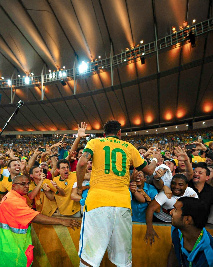 赫内斯支持废除50+1，拜仁球迷拉横幅反对：这是不可想象的（赫内斯力挺取消50+1，拜仁球迷举横幅抗议：难以想象）