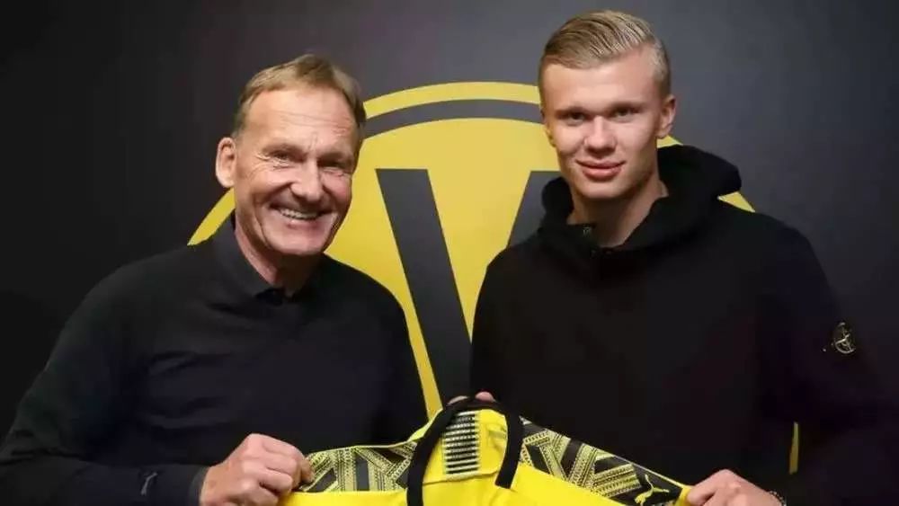 安东尼自贝蒂斯首秀以来禁区外进6球，五大联赛仅次于姆巴佩（安东尼自贝蒂斯首秀至今已轰6记禁区外进球，五大联赛仅逊姆巴佩）