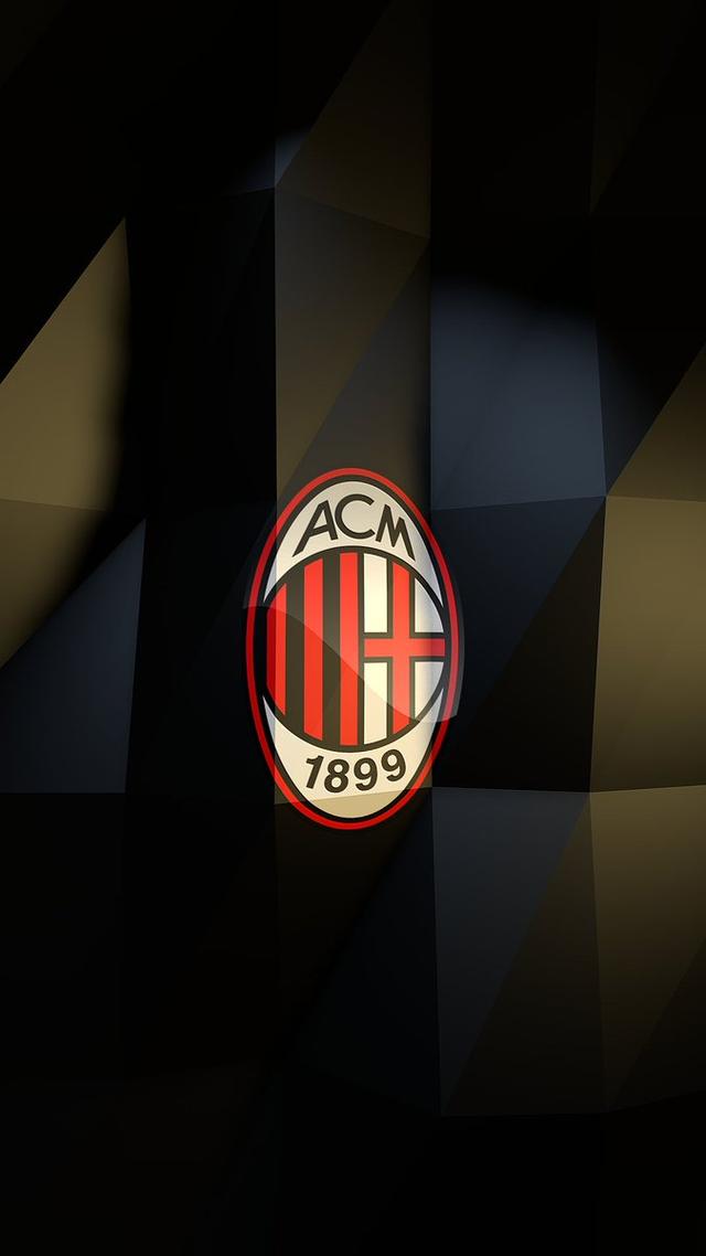 佛罗伦萨主帅：战平尤文提升士气；基恩踢出冠军球员级别表现（佛罗伦萨主帅：逼平尤文振奋全队，基恩展现冠军级水准）