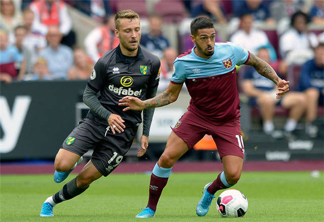 弗法纳：帕尔默来自不同的星球，他与姆巴佩、登贝莱很接近（弗法纳：帕尔默仿佛异星来客，实力已接近姆巴佩和登贝莱）