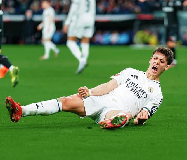 收视率创新高！超2700万电视观众收看CBA新赛季揭幕战（CBA新赛季揭幕战吸引超2700万电视观众，收视再创新高）